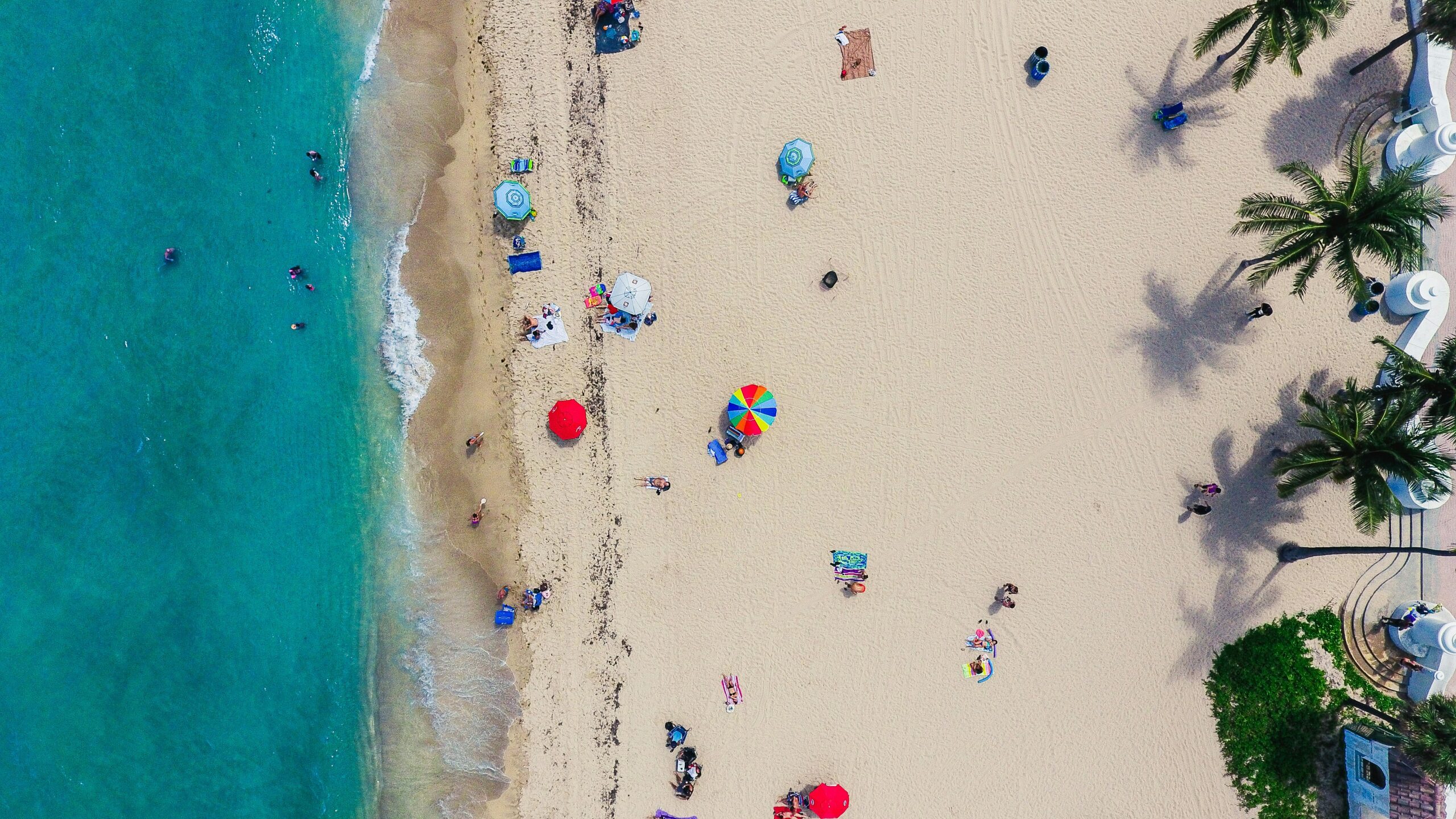 Strand von oben fotografiert